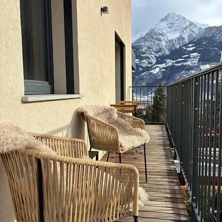 Apartamento Balcone Panoramico, Comfort Moderno, Quiete Alpina *